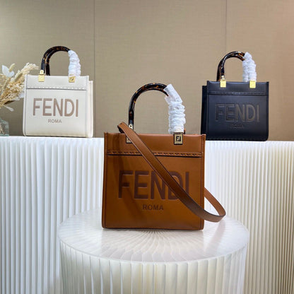 FENDI (3 Color) Rovelle Bags