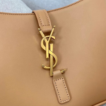 YSL Le 5 A 7  Hobo Bag