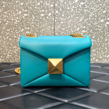 Valentino One Stud Bag With Chain