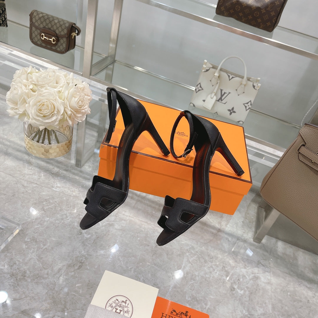 Hermes premiere 70 Heels