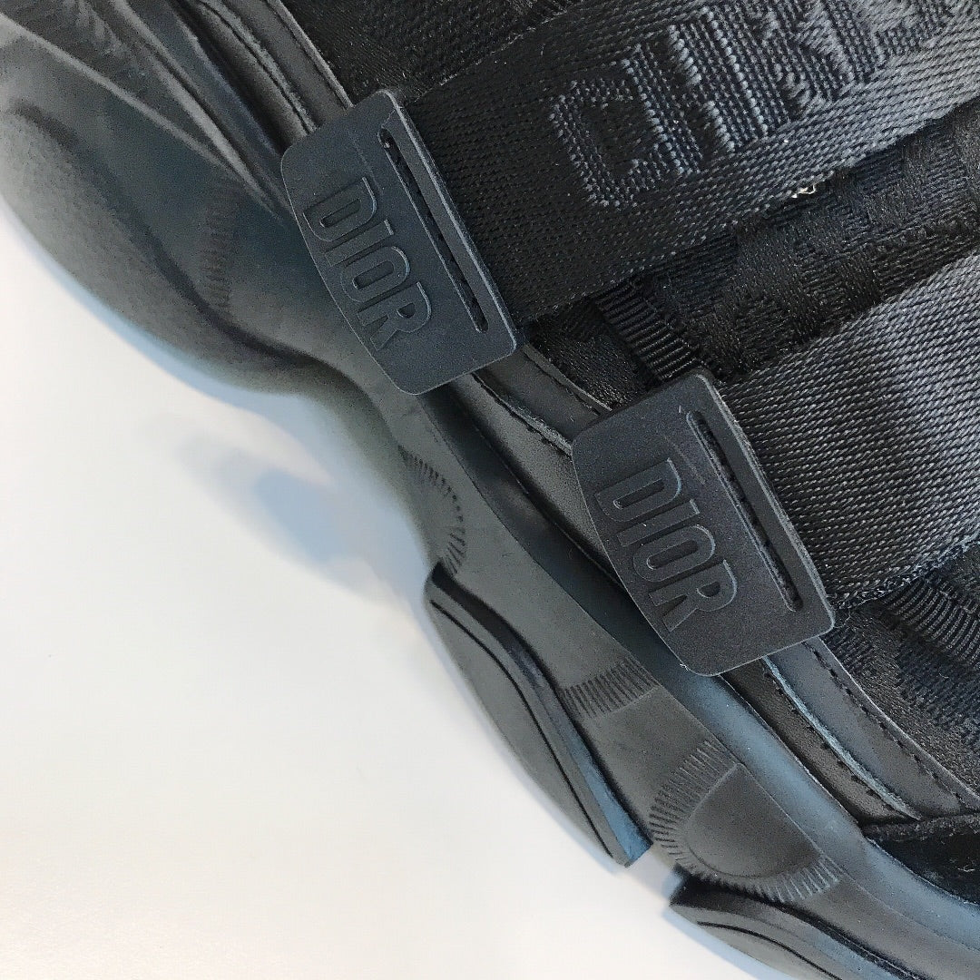 Christian Dior D Wander Sneakers