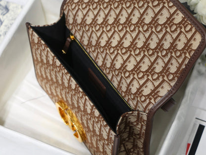Christian Dior 30 Montaigne Bag