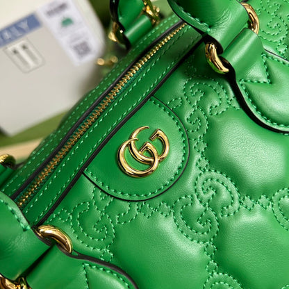 Gucci GG Matelasse Leather Medium Bag