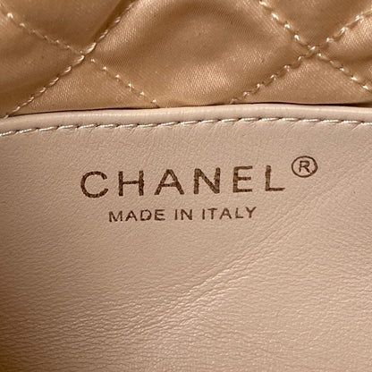 Chanel 22 Mini HandBag