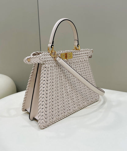 Fendi Peekaboo  Small iseeu Bag