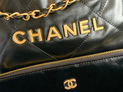 Chanel 22 Medium Handbag