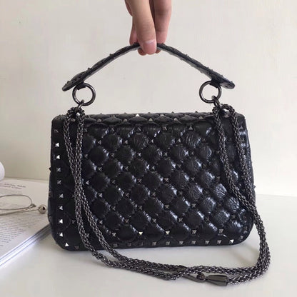 Valentino Garavani  Rockstud Spike Medium  Bag
