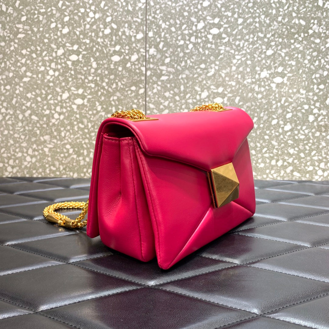 Valentino One Stud Bag With Chain