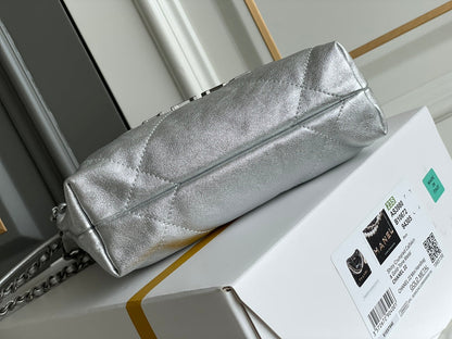 Chanel 22 Mini HandBag