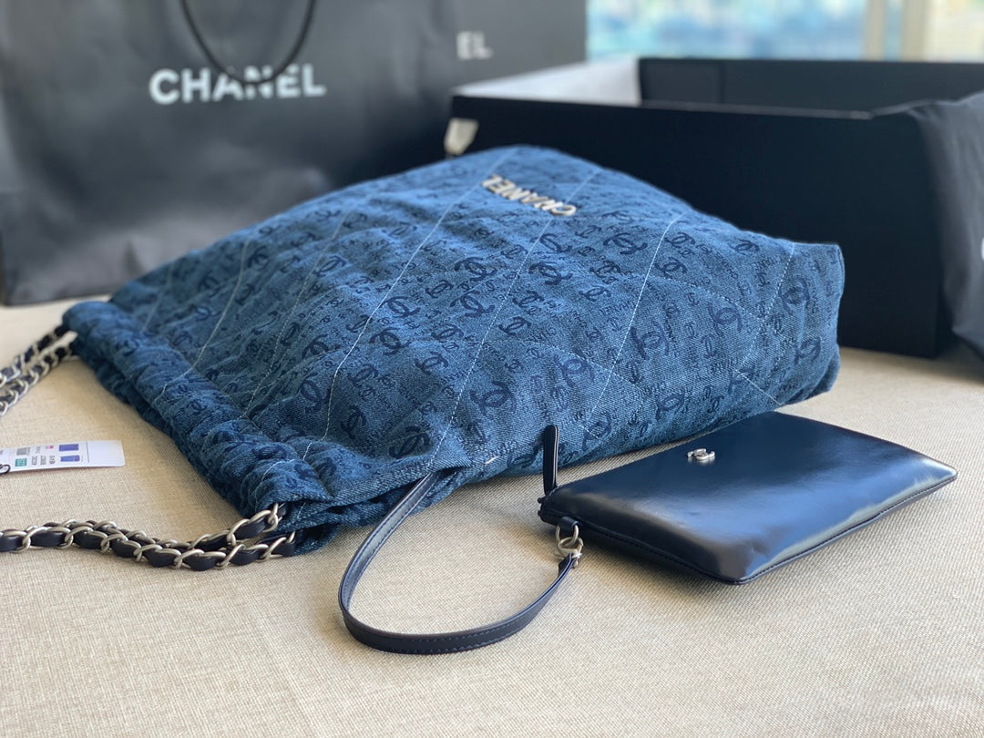 Chanel 22 Medium Handbag