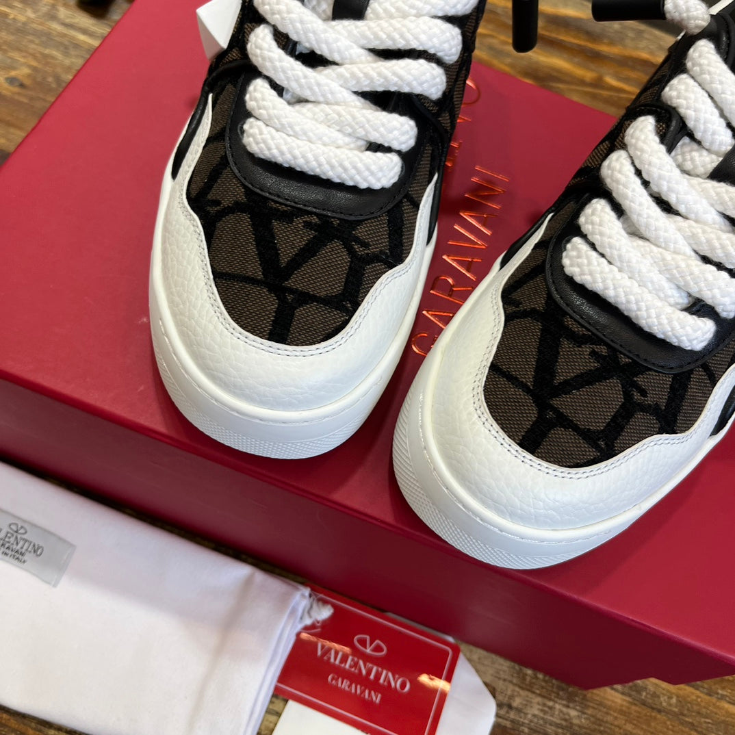 Valentino One Stud XL Trainer Sneakers