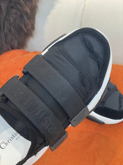 Christian Dior D Wander Sneakers
