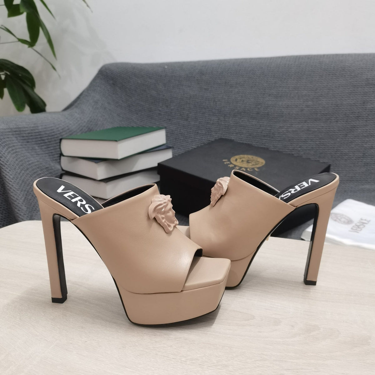 Versace LA MEDUSA PLATFORM MULES