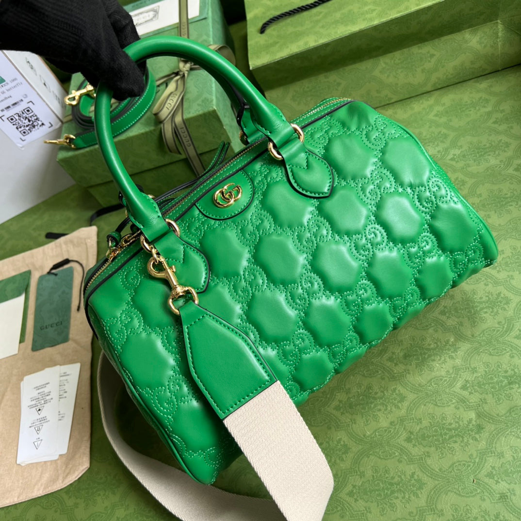 Gucci GG Matelasse Leather Medium Bag