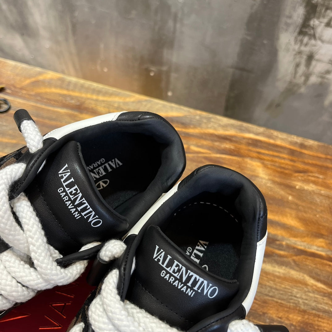 Valentino One Stud XL Trainer Sneakers