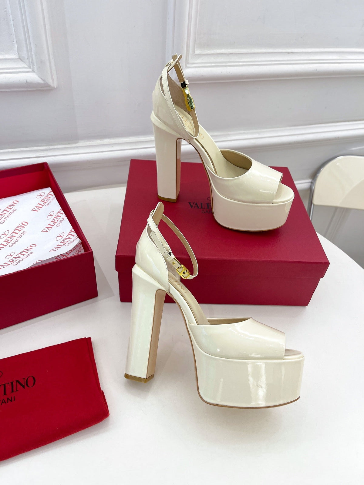 VALENTINO GARAVANI TAN-GO PLATFORM PATENT LEATHER SANDAL 155MM