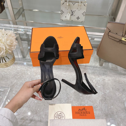 Hermes premiere 70 Heels