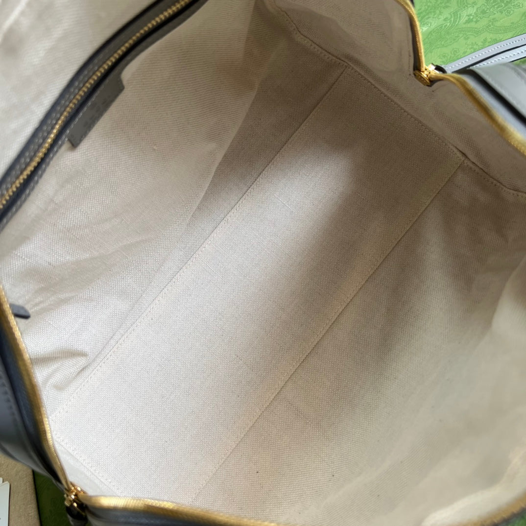 Gucci GG Matelasse Leather Medium Bag