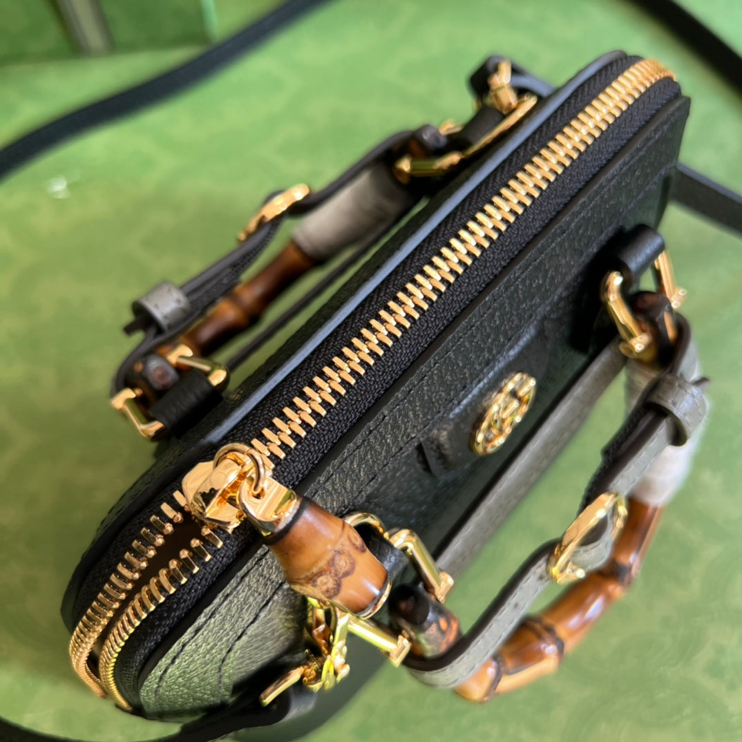 Gucci  Diana Mini Tote Bag