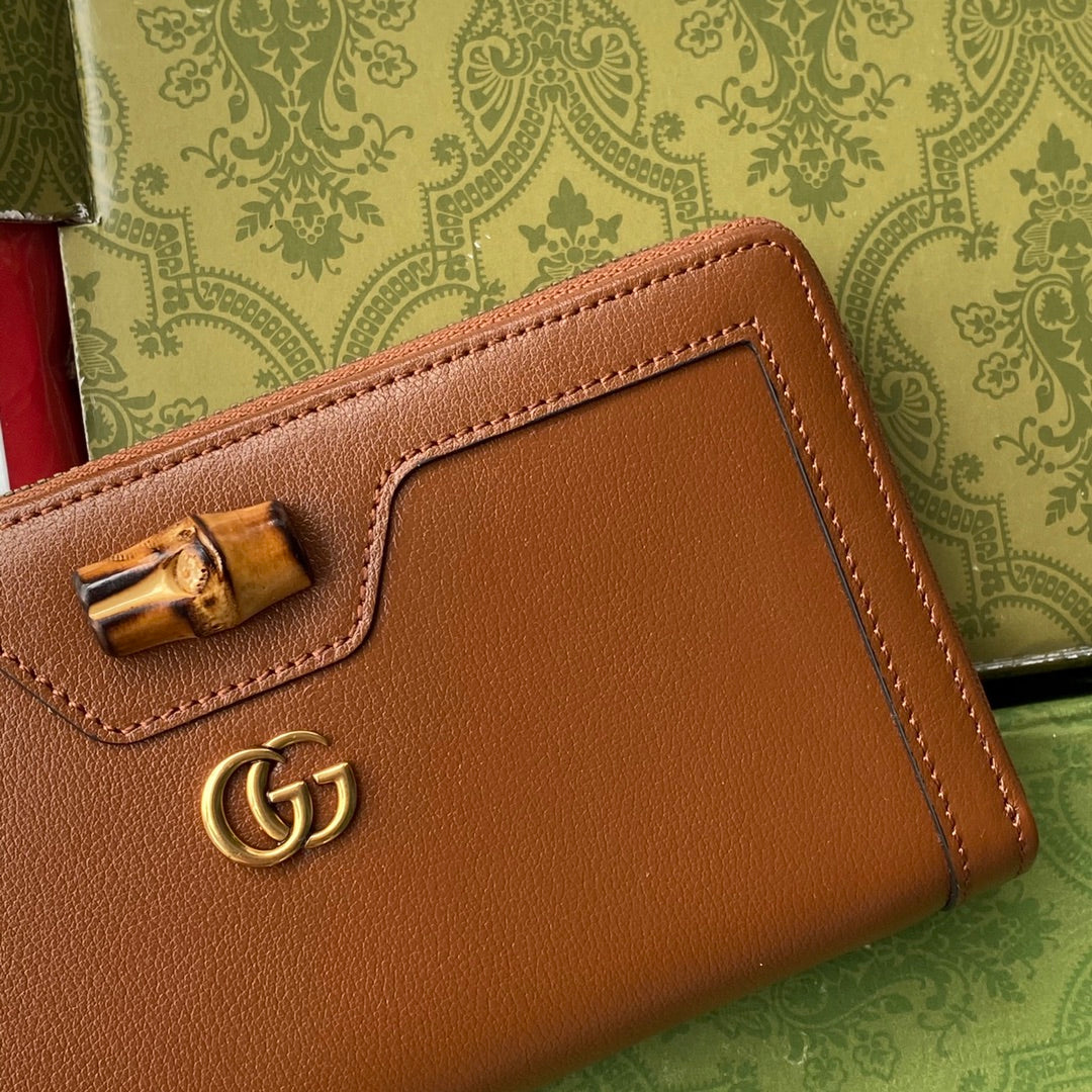 Gucci Diana Continental Wallet