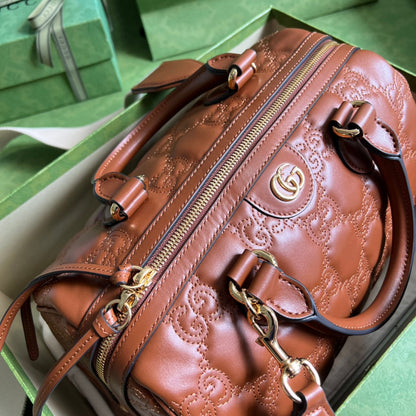 Gucci GG Matelasse Leather Medium Bag