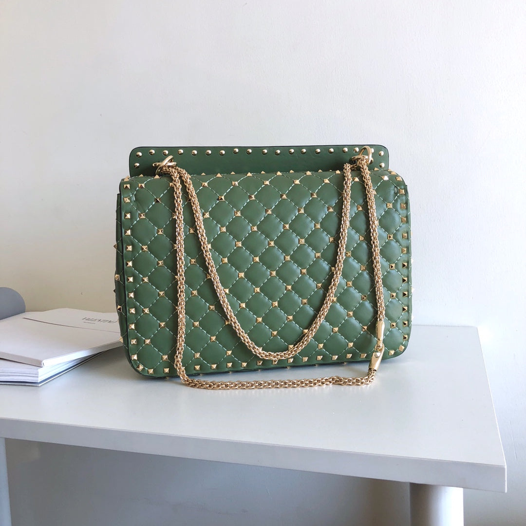 Valentino Garavani  Rockstud Spike Medium  Bag