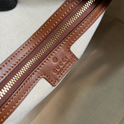 Gucci GG Matelasse Leather Medium Bag