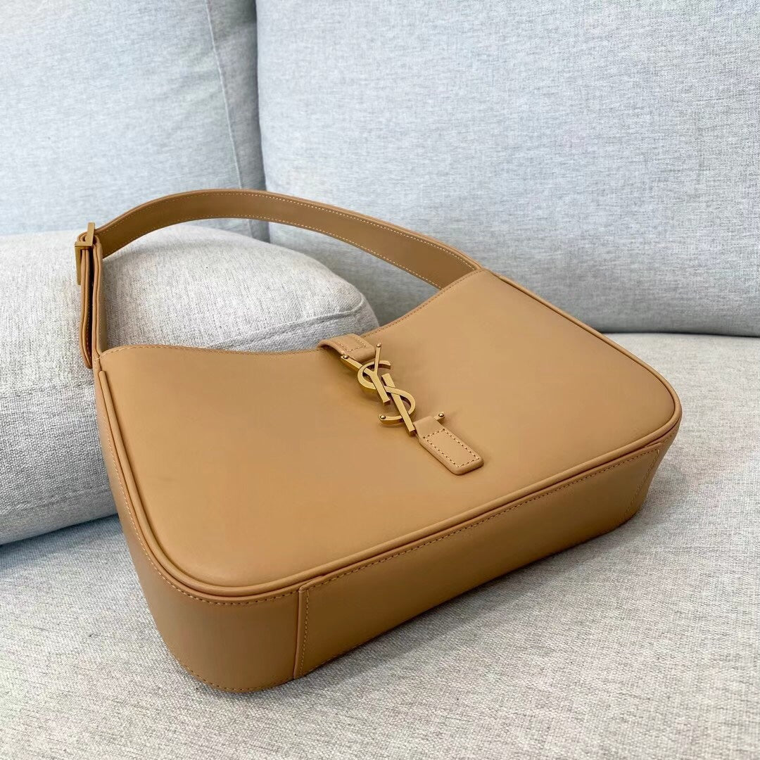 YSL Le 5 A 7  Hobo Bag
