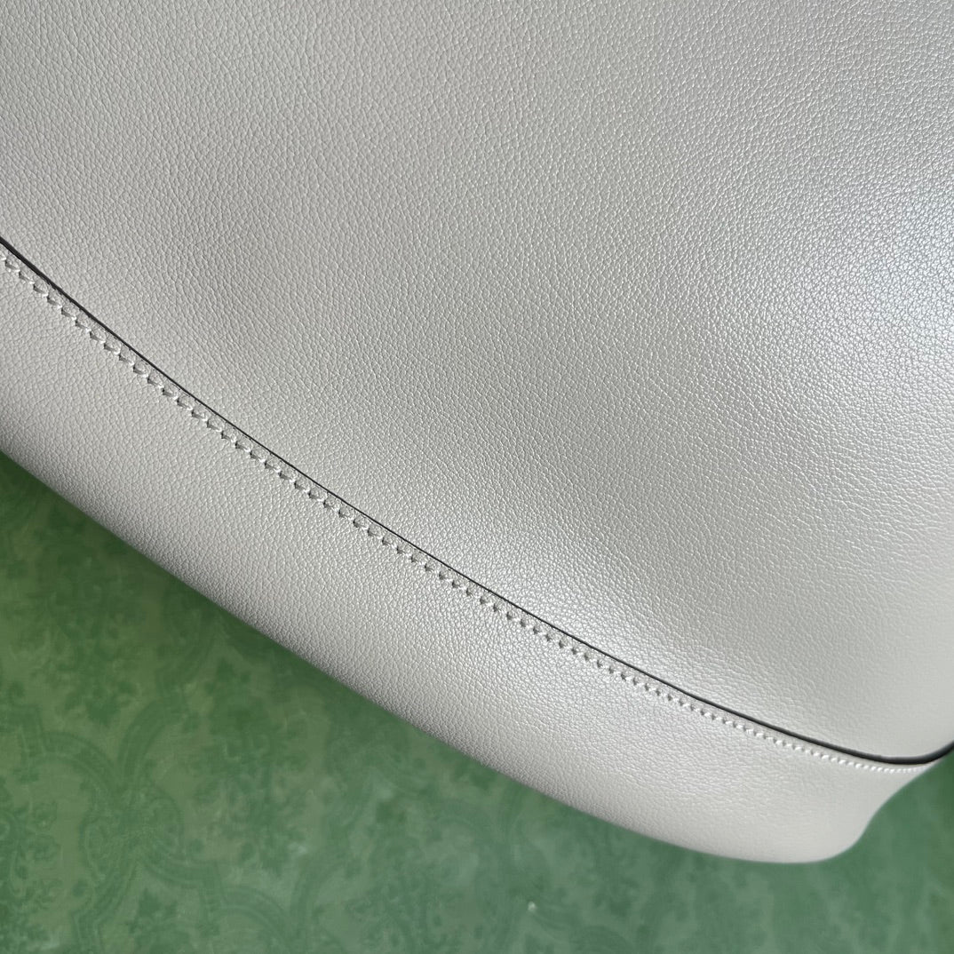 Gucci Diana Medium Tote Bag