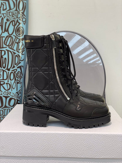 Christian Dior  D Leader Ankle Boots