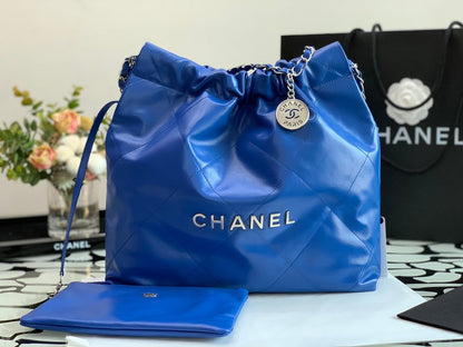 Chanel 22 Medium Handbag