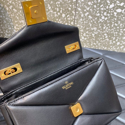 Valentino One Stud Bag With Chain