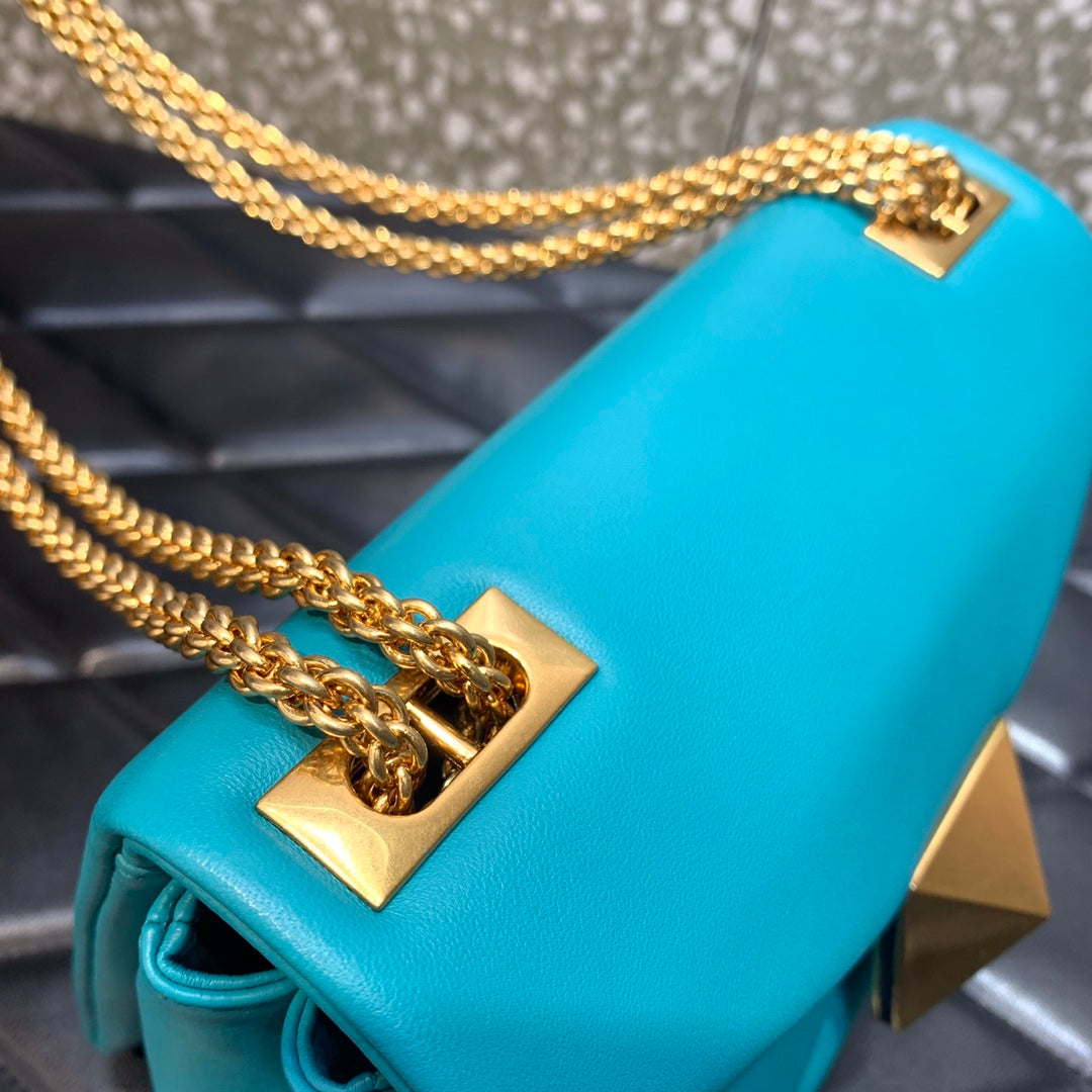 Valentino One Stud Bag With Chain