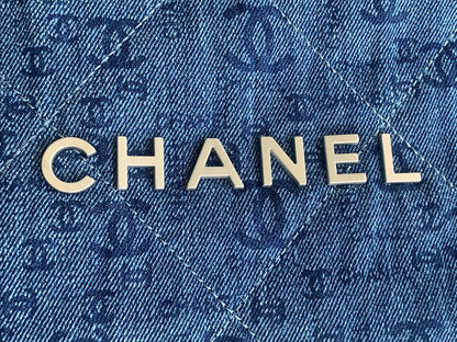 Chanel 22 Medium Handbag