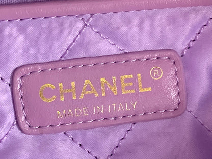 Chanel 22 Medium Handbag