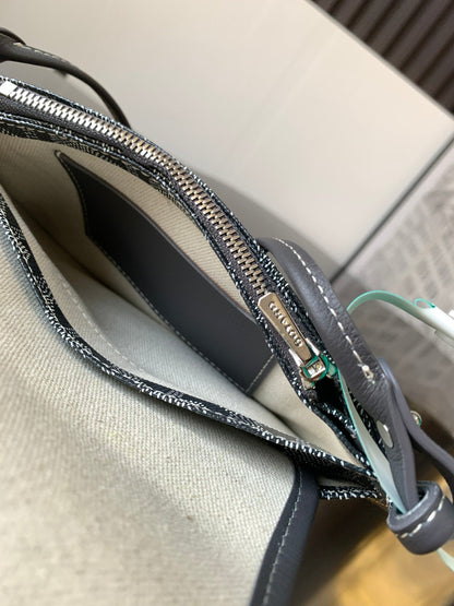Goyard Plumet Pocket Wallet Bag