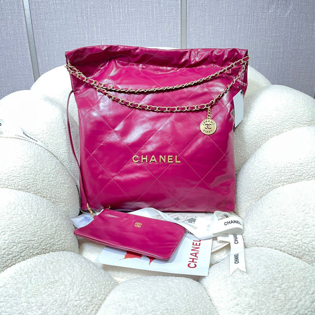 Chanel 22 Small Handbag