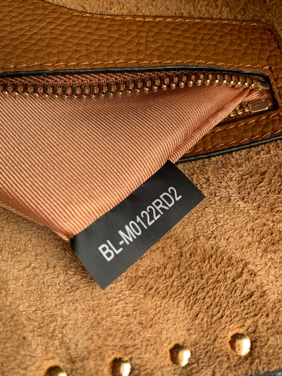 Valentino Garavani Rockstud Calfskin Grainy Tote Bag