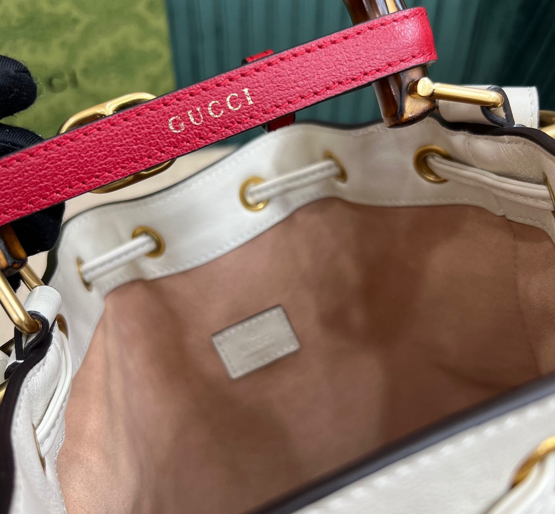 Gucci  Diana Mini Bucket Bag
