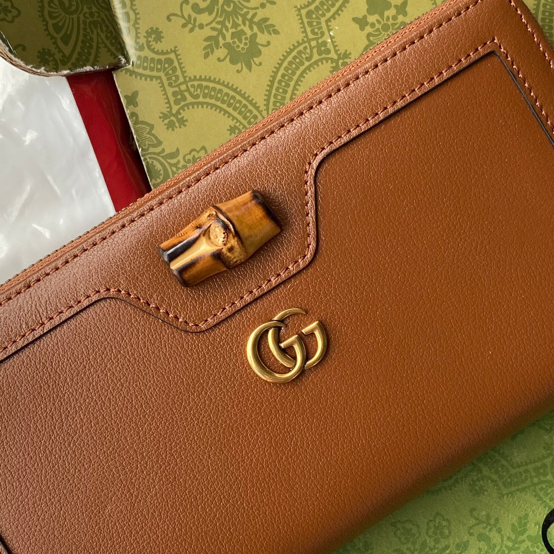 Gucci Diana Continental Wallet