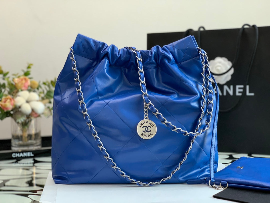 Chanel 22 Medium Handbag