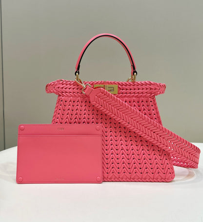 Fendi Peekaboo  Small iseeu Bag