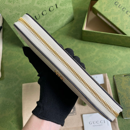 Gucci GG Marmont Continental Wallet