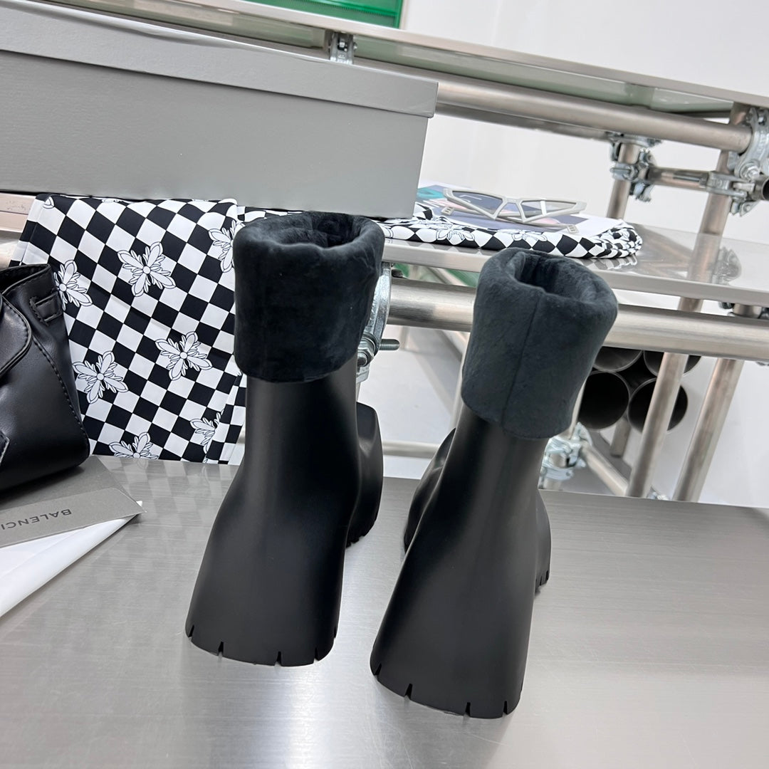 Balenciaga Trooper Boots