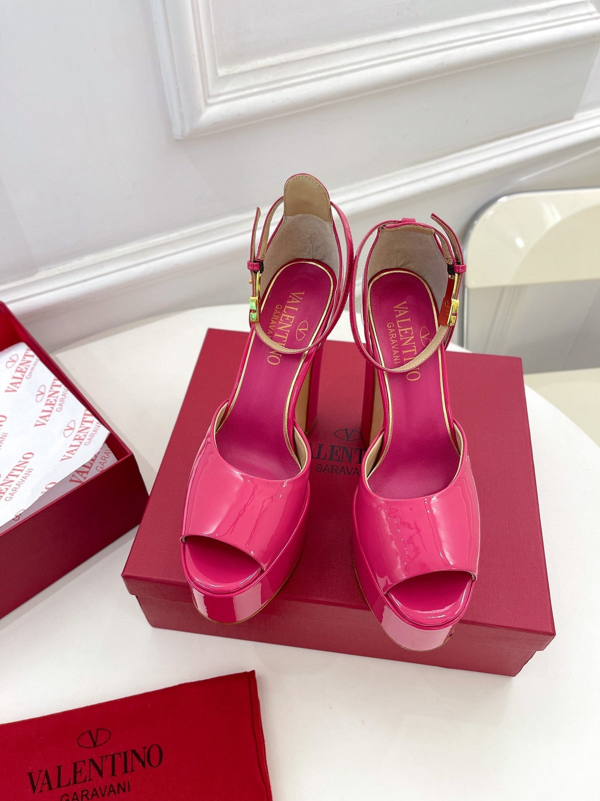 VALENTINO GARAVANI TAN-GO PLATFORM PATENT LEATHER SANDAL 155MM