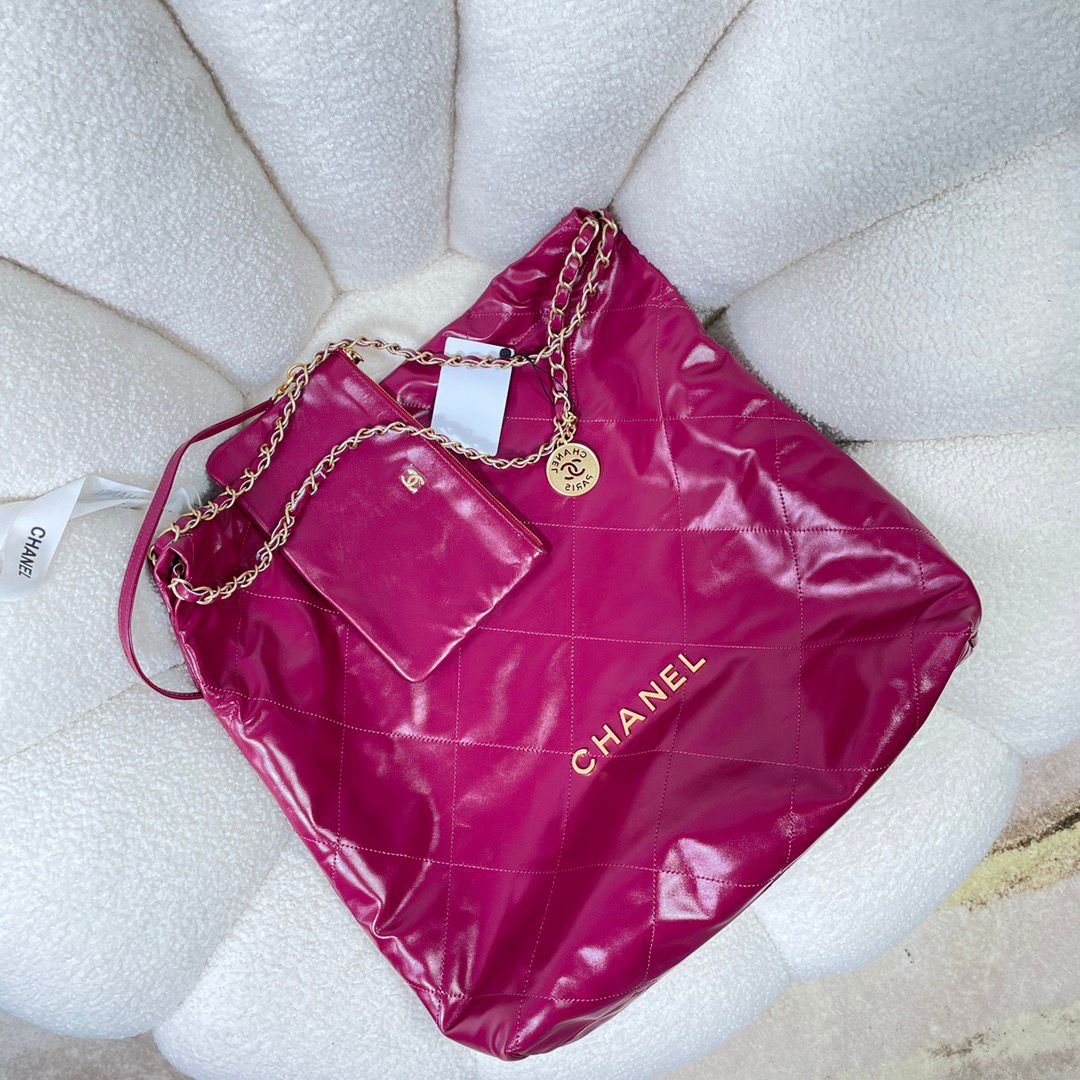 Chanel 22 Small Handbag