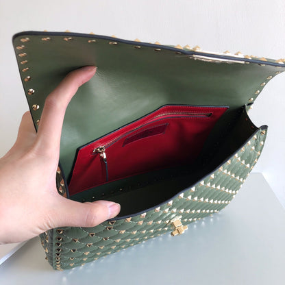 Valentino Garavani  Rockstud Spike Medium  Bag