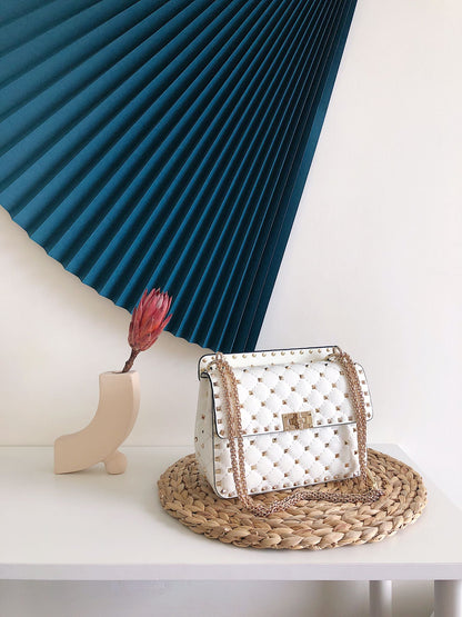 Valentino Garavani  Rockstud Spike Medium  Bag