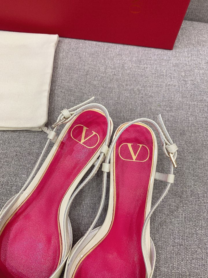 Valentino Vlogo Signature Slingback Pumps 40 mm