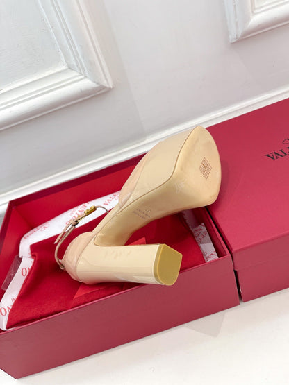 VALENTINO GARAVANI TAN-GO PLATFORM PATENT LEATHER SANDAL 155MM